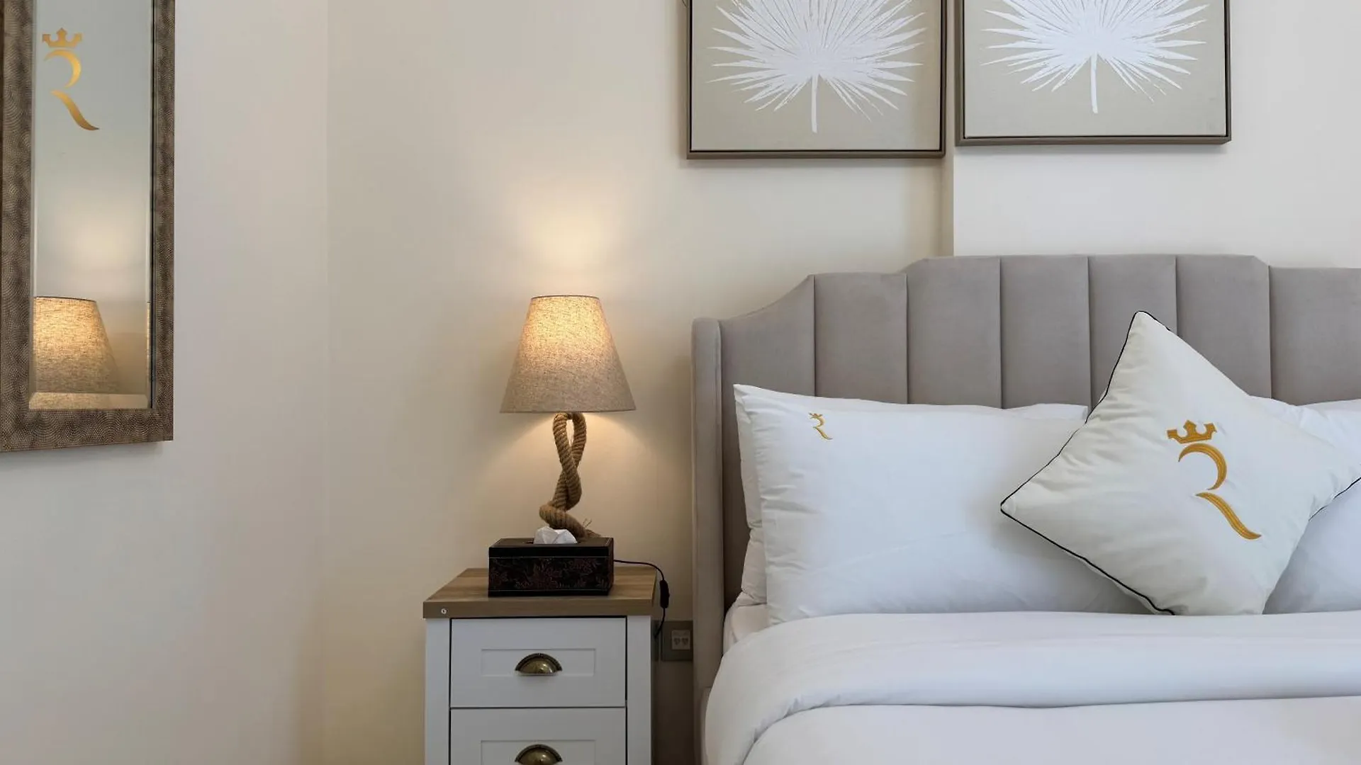 Relaxing 1Br Haven Pool Gym And Smart Tv Lägenhet Abu Dhabi