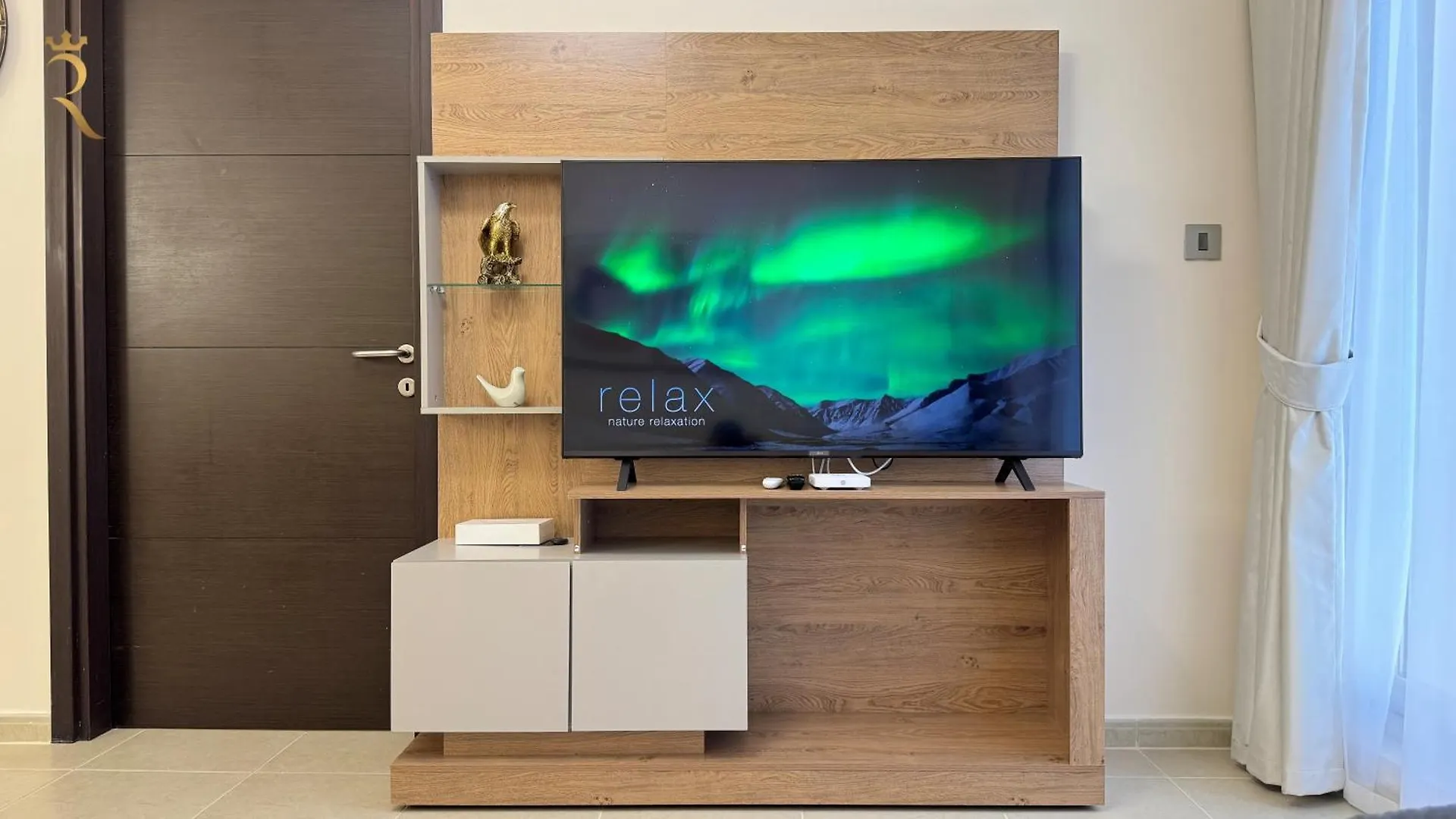 Relaxing 1Br Haven Pool Gym And Smart Tv Lägenhet Abu Dhabi 0*,